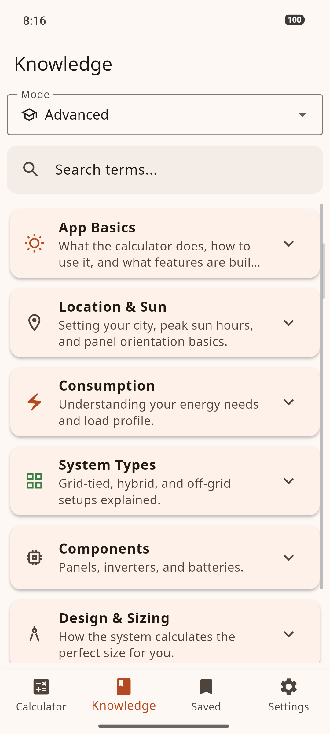 Knowledge screen with the Advanced explanation level selected and sections for solar basics, location, consumption, system types, components and design.